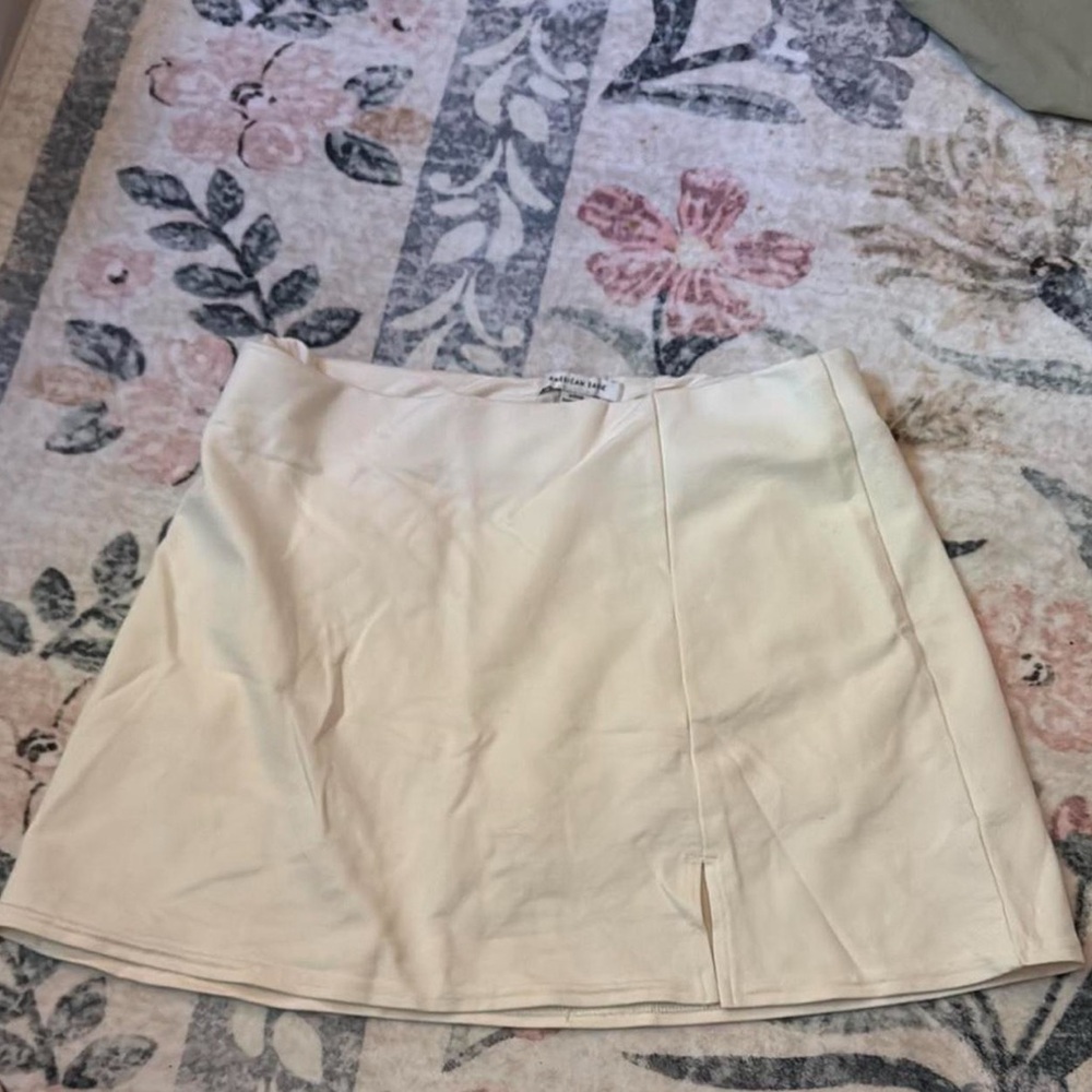 American Eagle Outfitters Cream A-Line Mini Skirt with Slit